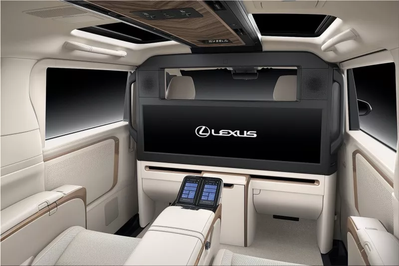 Lexus LM
